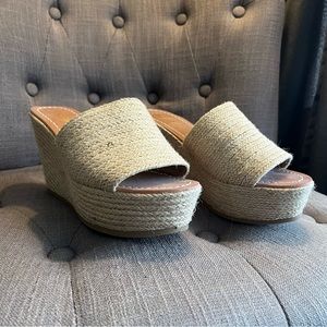 Wedge Sandal